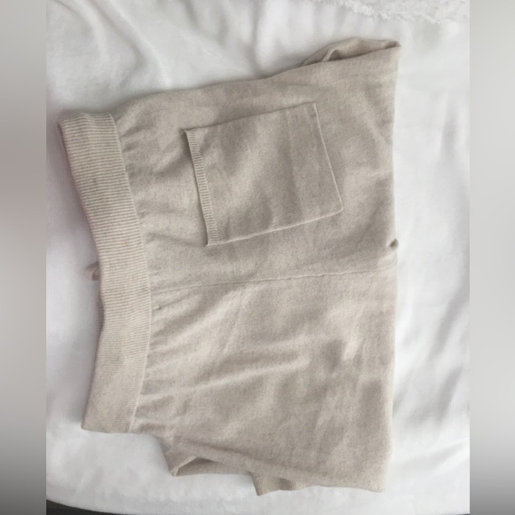 NWT - luxury cashmere pants Heather oatmeal color women’s size s - Picture 4 of 4